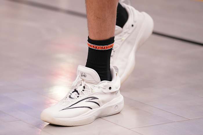 View of Klay Thompson's white and black Anta shoes.